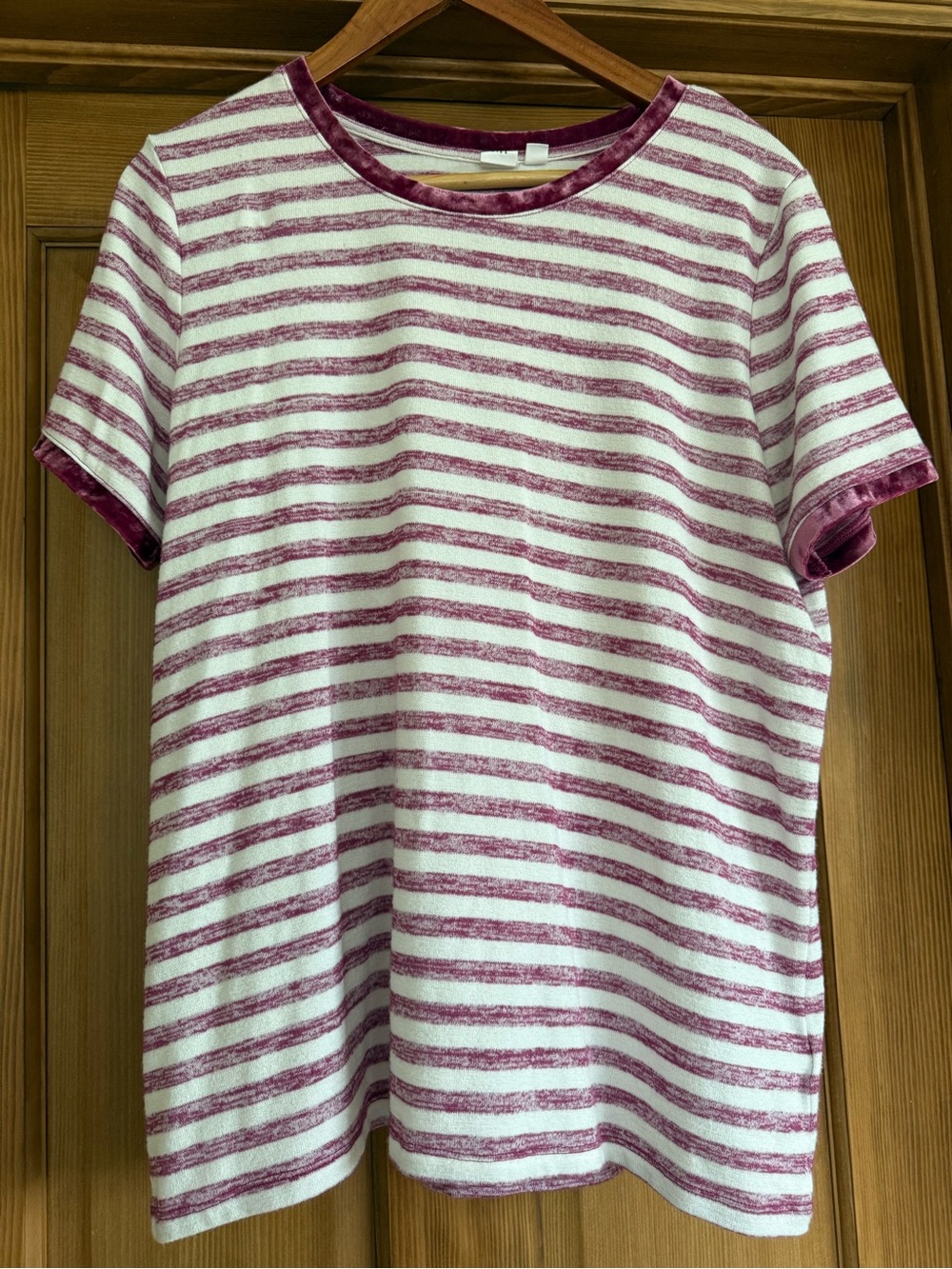 GAP Velvet-Trim Striped Tee in Rose and White